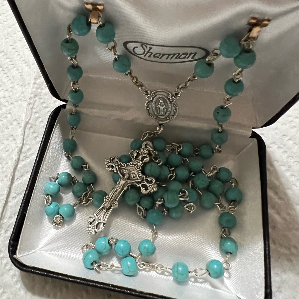 Vintage Antique Chapel Italy Stamped beautiful Rosary NWTIn original box - Picture 3 of 6